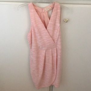 Tweed I Say More Dress-Blush NWT
Size
LARGE
